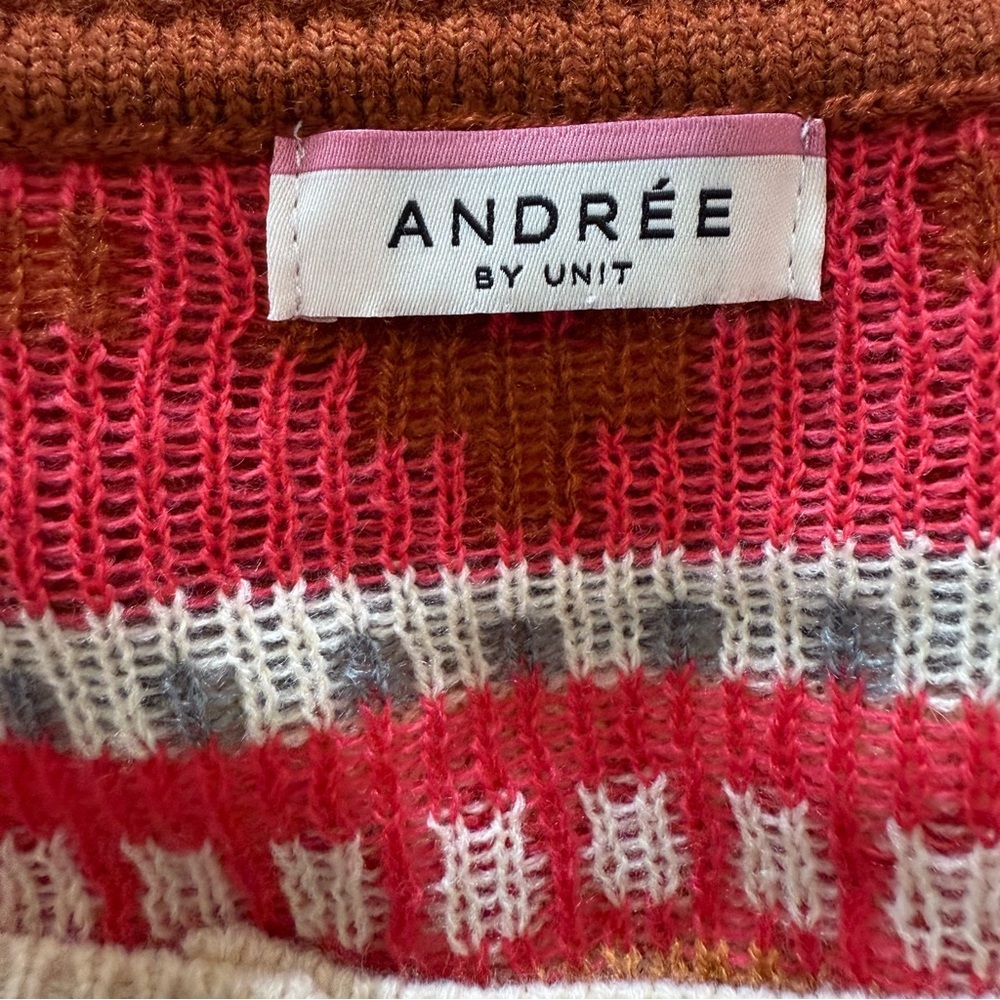 Savanna Jane Aztec Button Sweater Size Small NWT - Picture 5 of 5